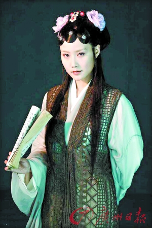 新《红楼》开播 宝玉是富二代黛玉是文艺青年
