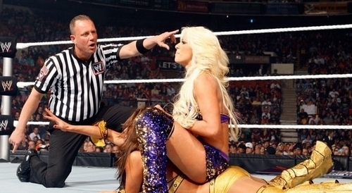 实拍美国职业女子摔跤--永嘉网