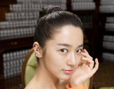 <em>韩国女星</em>旅游美肌<em>素颜</em>照--平阳网
