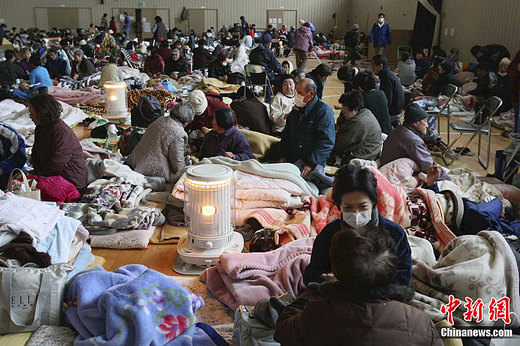日本灾区大雪45万难民取暖困难 寒冷天气将持