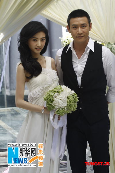 陆毅获景甜称赞绝种好男人高调求婚很忐忑