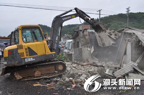 张京现场督查拆违攻坚专项行动