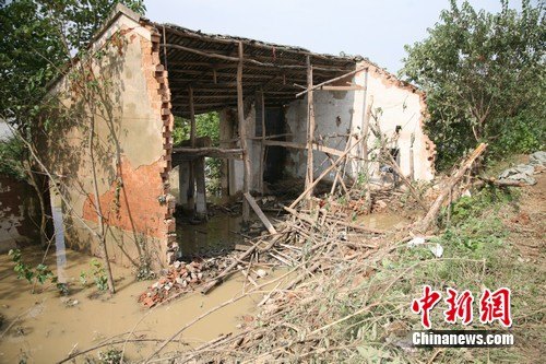 10�����磬�㽭ʡ��������Ҵ����ٶ������ں��Աߵ�һ�����ӱ���ˮ��١���� �� 