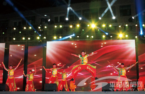 萧江：太极拳协会举行二十周年庆典活动