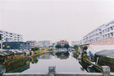 �������۳��ֺ�����ǰ�ӵ�����Υ�½����࣬�ӵ����ֳ���һ�����ι����깤�������е�������ͨ�ģ����˸�������ɢ���ĺ�ȥ���� ���� ��