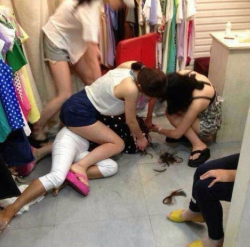 Ů��͵�Ա�����