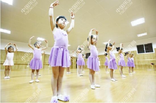  父母上班  暑假没空 陪 孩子怎么办--乐清网