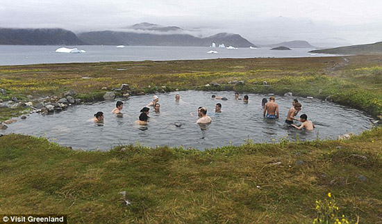 与格陵兰人一起畅游野外 享受极致清凉乐趣-格