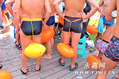 一场游泳拉练赛,过瘾,更值得玩味