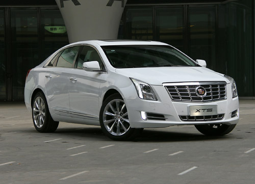 2013款凯迪拉克XTS最高优惠8万 店内少量现车