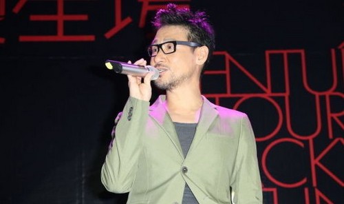 曝张学友或上春晚 回应:有联系卡在选曲上