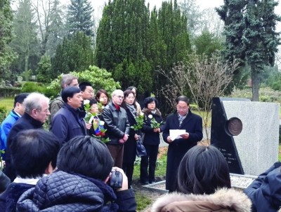 南京市政府出资柏林重修拉贝墓
