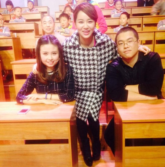 "小雪"杨紫曝光小学时照片 网友感慨变化很大