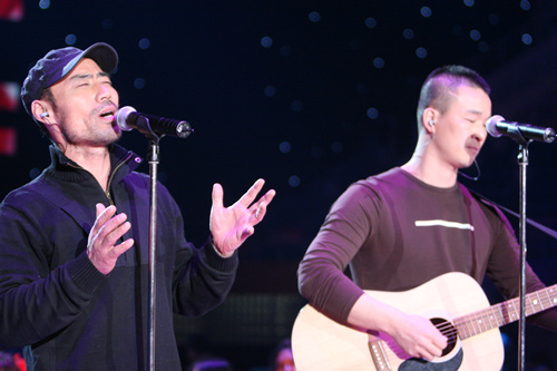 2011年网络春晚旭日阳刚表演