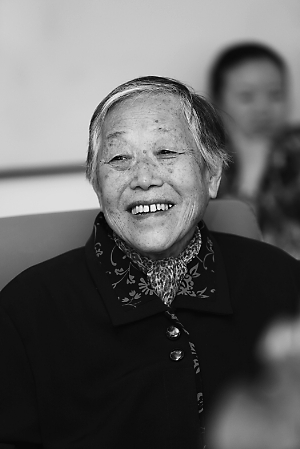 "落花生的女儿"生日当天离世:有尊严地离去 遗体已捐献医大