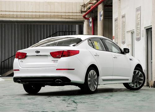 起亚K5最高优惠3.6万 2.0L手动售价13.18万元