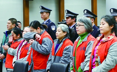 下岗女工开婚介所雇人当婚托 最高要价128万