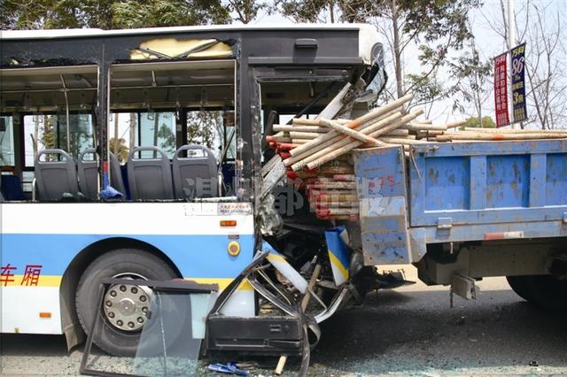 ���ݹ�����ײ�ϴ���� 22������