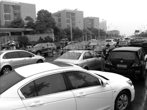 代表在线:瓯江路二十二中路段放学必堵--洞头