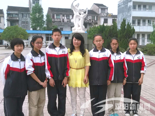 <em>鳌江五中</em>