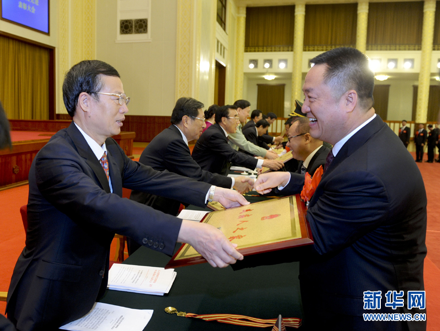 5��16�գ��й��������ξֳ�ί������Ժ�������Ÿ����ڱ����������ó�ϯ�����ȫ����ǿģ���������Ƚ�����͸��˱��ô�Ტ�����������Ÿ���Ϊ�񽱴����佱��