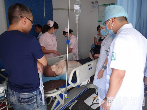 藤桥中心开展急诊应急模拟演练(图)