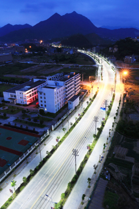 环城北路夜景(资料图)