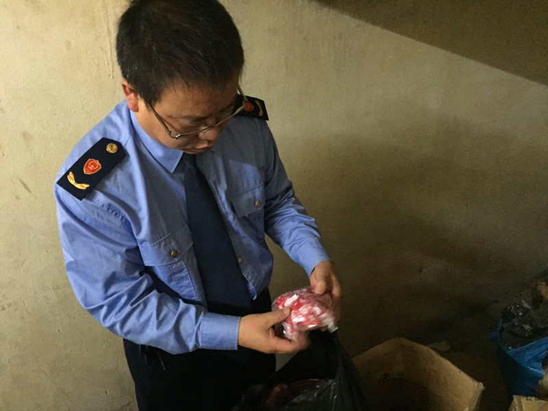 瓯海查获特大非法销售假冒注册商标标识案 - 瓯