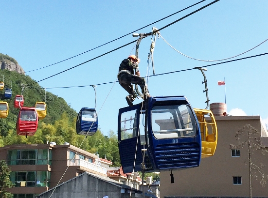 中雁景区开展索道应急救援演练