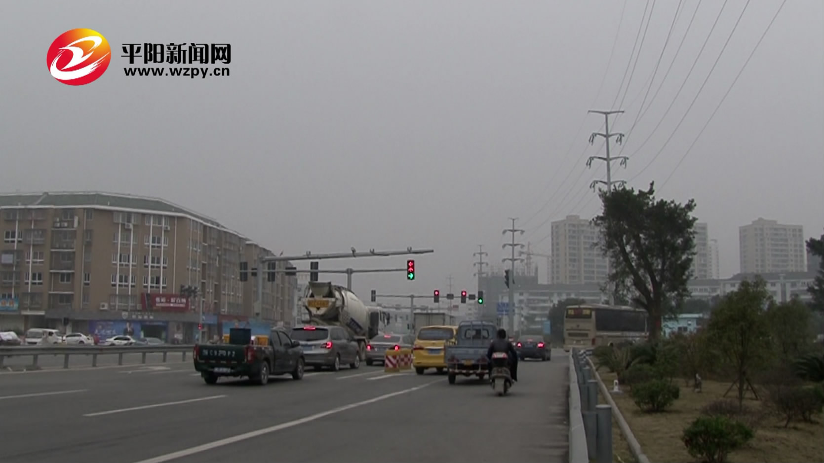 新九凰山隧道口至郭庄村路段信号灯设置被质疑