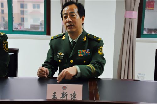 总队王新建政委春节前夕看望慰问洞头大队官兵