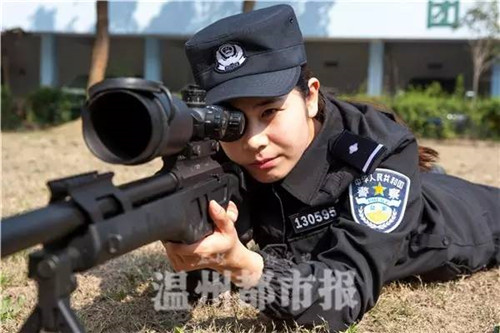 如何成为特警狙击手 11401813_805901.jpg
