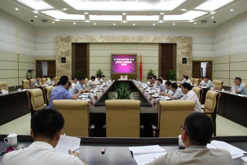 着力破解15个事关民生的重大难题